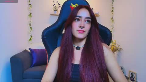 violeth_rosse_ online show from June 22, 3:13 pm