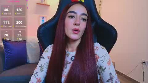 violeth_rosse_ online show from August 13, 3:37 pm