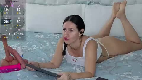 violetik888 online show from August 8, 7:03 pm