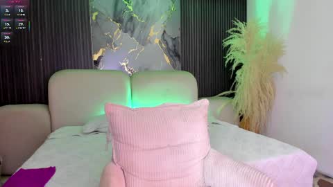 VioletSky  online show from July 29, 8:43 am