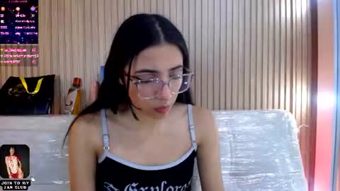 1126 online show from August 4, 8:44 am