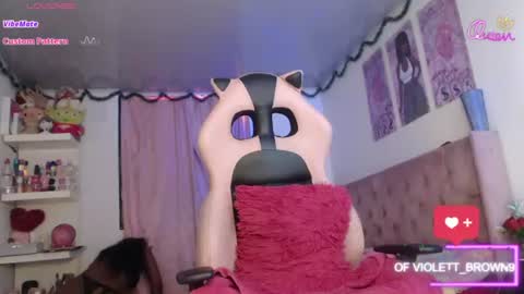 violett_brown9 online show from August 5, 9:46 pm