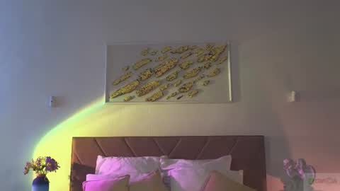 violetta_finch online show from August 5, 4:05 pm