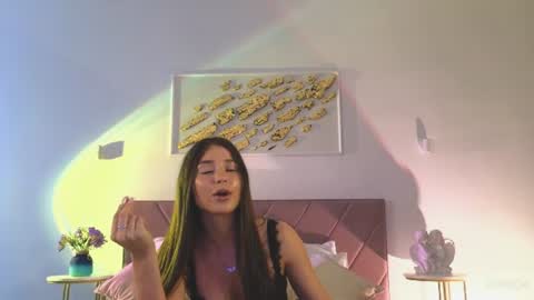 violetta_finch online show from August 14, 5:27 pm