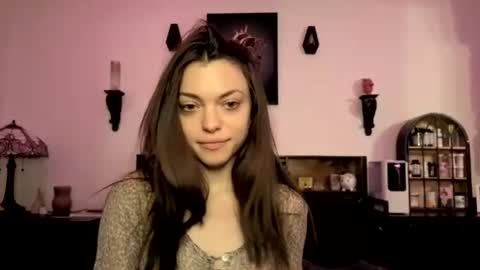 ViolettaNocturne online show from August 5, 6:11 am