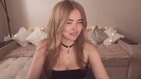 ViolettaOtis online show from July 24, 1:14 pm