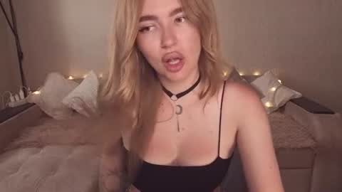 ViolettaOtis online show from July 24, 3:48 pm