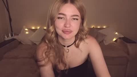 ViolettaOtis online show from July 27, 6:13 pm