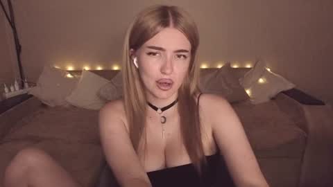 ViolettaOtis online show from July 29, 4:47 pm