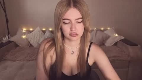 ViolettaOtis online show from July 31, 3:07 pm