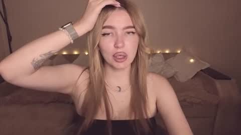ViolettaOtis online show from August 2, 5:42 pm