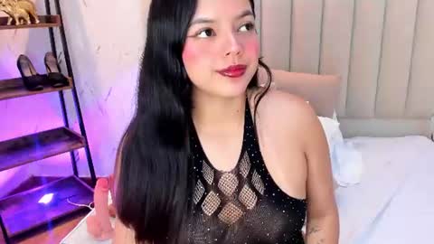 violettarousee online show from August 13, 12:46 am