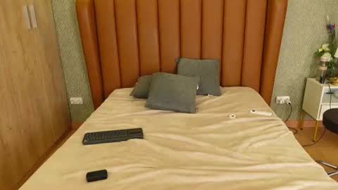 Violeta Blush online show from August 2, 7:37 am