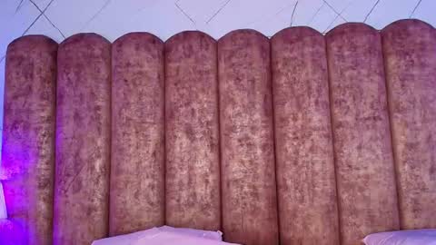 violettenoi online show from August 1, 12:49 am