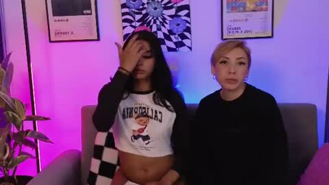 Violet online show from July 28, 5:24 am