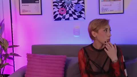Violet online show from August 1, 3:12 am