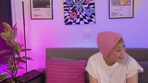 Violet online show from August 4, 1:35 am