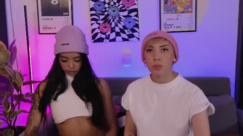 Violet online show from August 4, 2:41 am