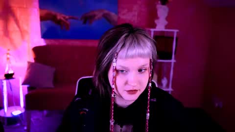 Violett online show from August 9, 9:54 am