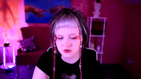 Violett online show from August 10, 11:22 am