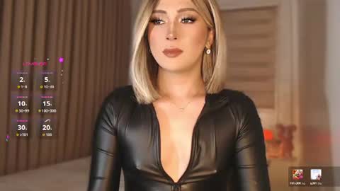Miss Violet Kristtine Versace online show from August 8, 5:46 pm