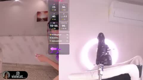 violetwinters_ online show from August 8, 8:25 am