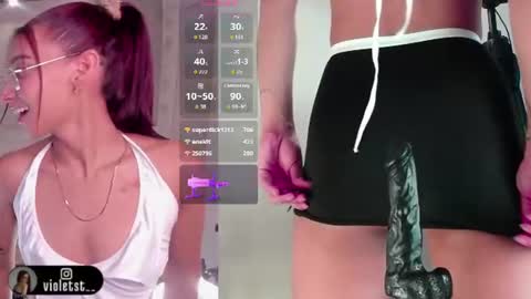 violetwinters_ online show from August 14, 10:08 am