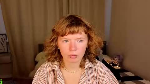 Violet online show from August 12, 1:52 am