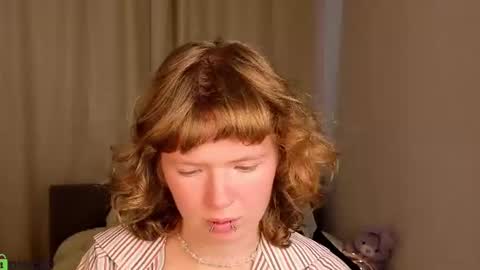 Violet online show from August 12, 7:22 am