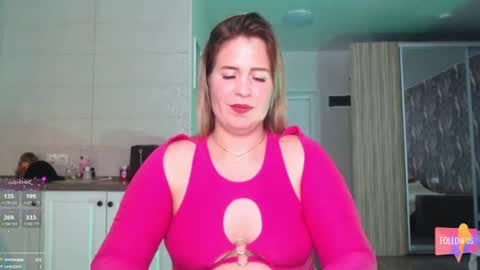 vip sweetness online show from August 8, 10:59 am