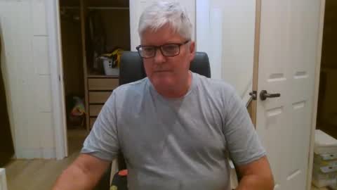 viper654321 online show from May 18, 7:53 am