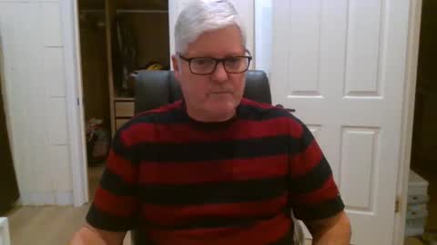viper654321 online show from June 1, 7:00 am