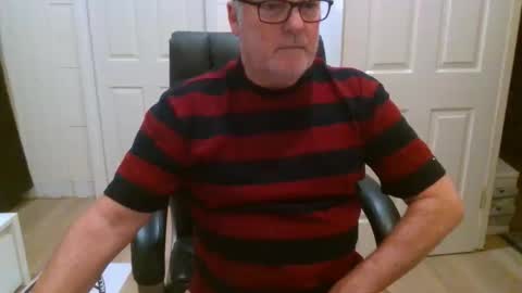 viper654321 online show from June 7, 7:13 am