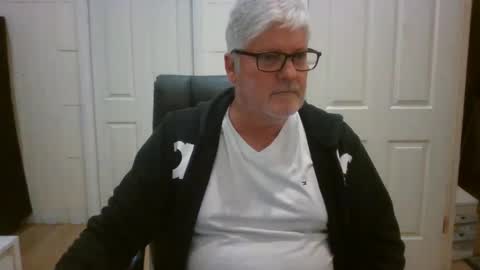 viper654321 online show from June 9, 7:37 am