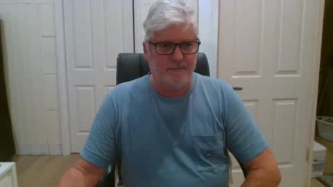 viper654321 online show from June 24, 7:32 am