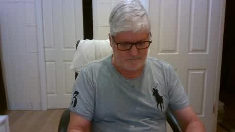 viper654321 online show from August 2, 8:32 am