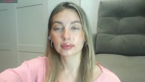 emma online show from August 24, 1:18 pm