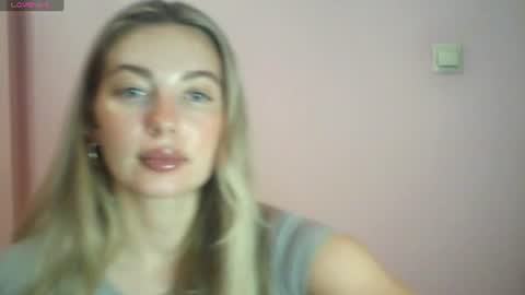 emma online show from August 25, 12:45 pm