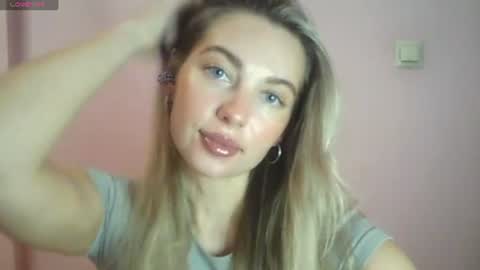 emma online show from August 25, 2:57 pm