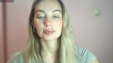 emma online show from August 25, 6:15 pm