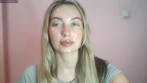 emma online show from August 25, 8:38 pm