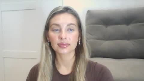 emma online show from August 26, 8:05 pm