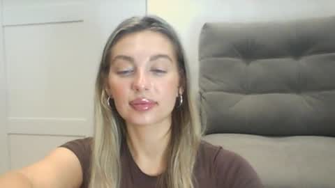 emma online show from August 26, 9:11 pm