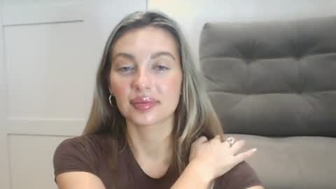 emma online show from August 27, 1:35 am