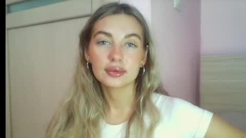 emma online show from September 5, 12:43 pm