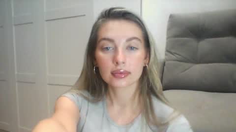 emma online show from September 9, 11:51 am