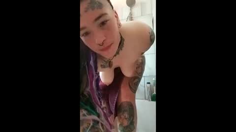 virelfluxthorne online show from May 4, 3:02 pm