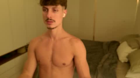 vitoraugustoxxx online show from May 5, 10:00 pm