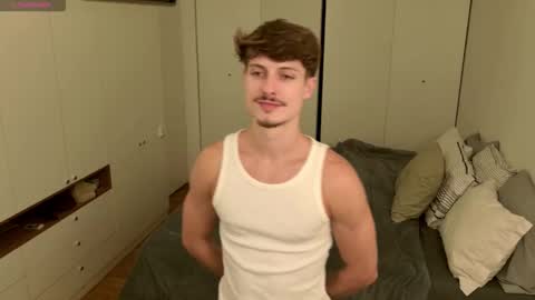 vitoraugustoxxx online show from May 29, 8:11 pm