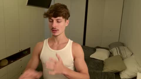 vitoraugustoxxx online show from May 31, 8:11 pm